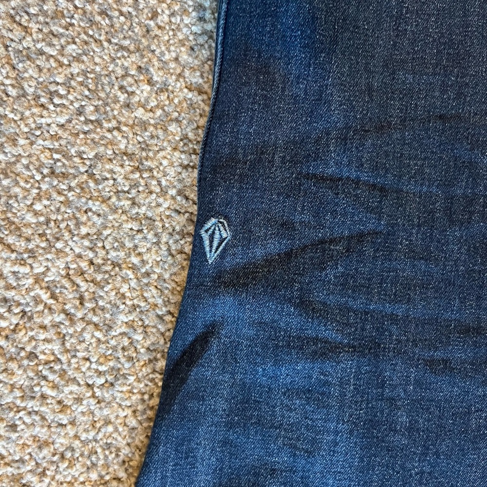 Straight Jean - Picture 6 of 6